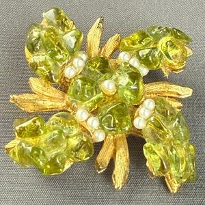 DFA Brooch Vintage Flower Green Glass and Faux Pearl Gold Tone